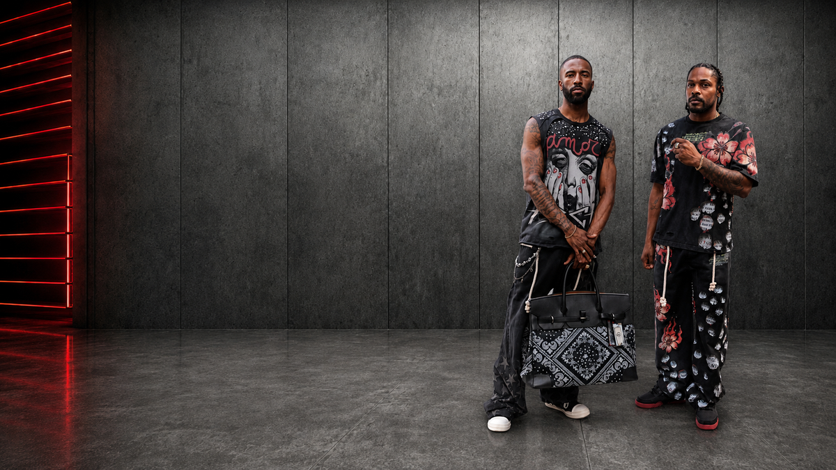 OVERSIZED ON PURPOSE.
BUILT FOR THE BOLD.